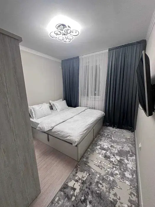 Продается 2-комнатная квартира − 40 м²