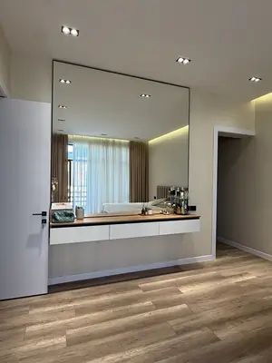 3 qavatli uy sotiladi − 425 m²