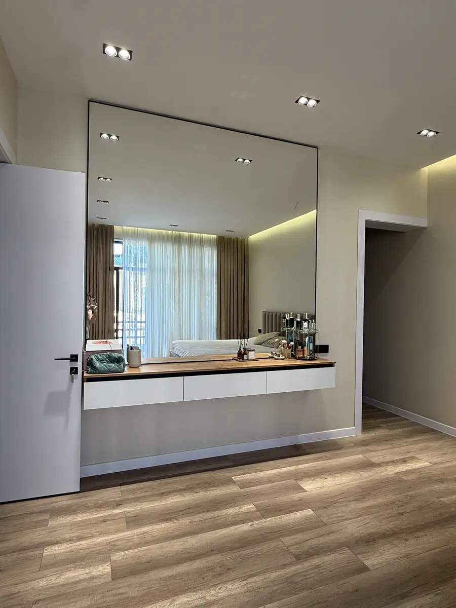 3 qavatli uy sotiladi − 425 m²