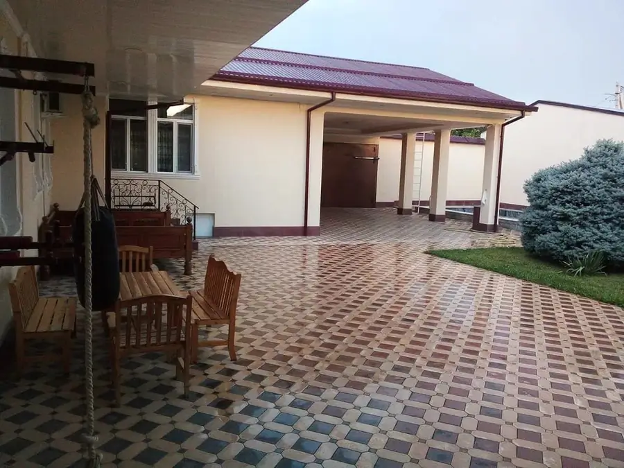Ijaraga 1 qavatli uy − 200 m²