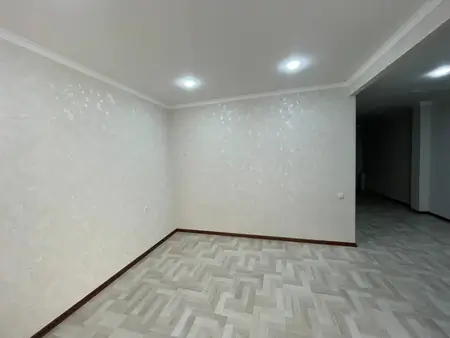 Ofis − 80 m², 1/4 qavat