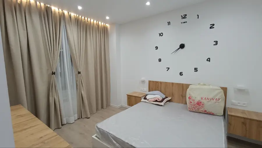 Сдается 2-комнатная квартира − 50 м²