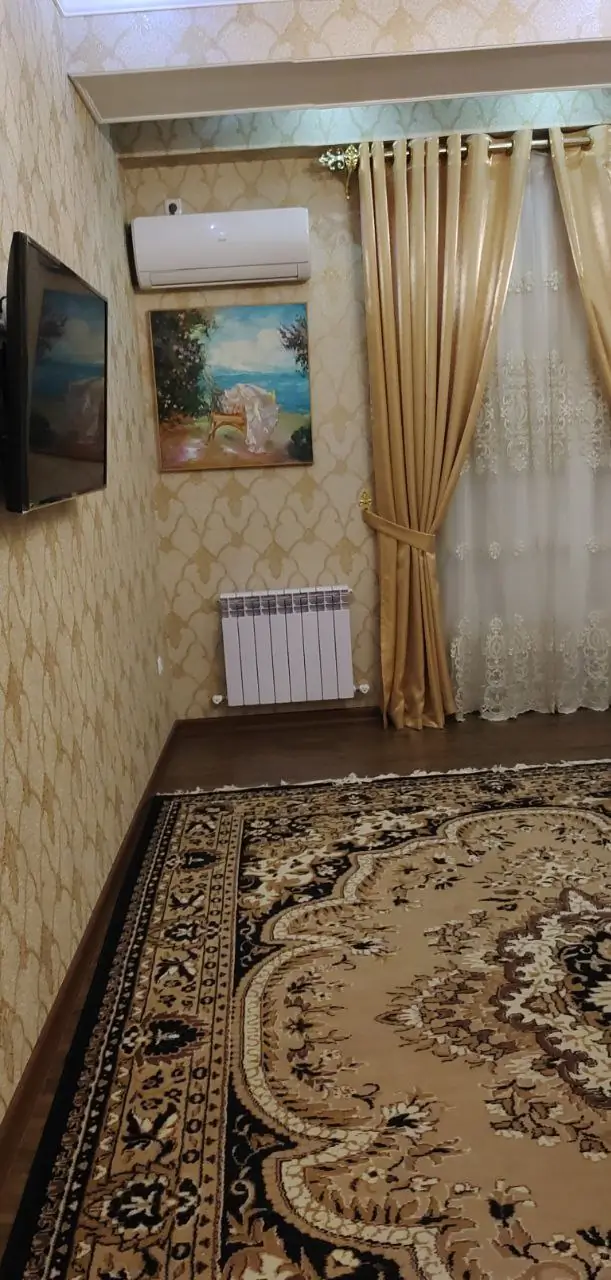 Сдается 3-комнатная квартира − 80 м²