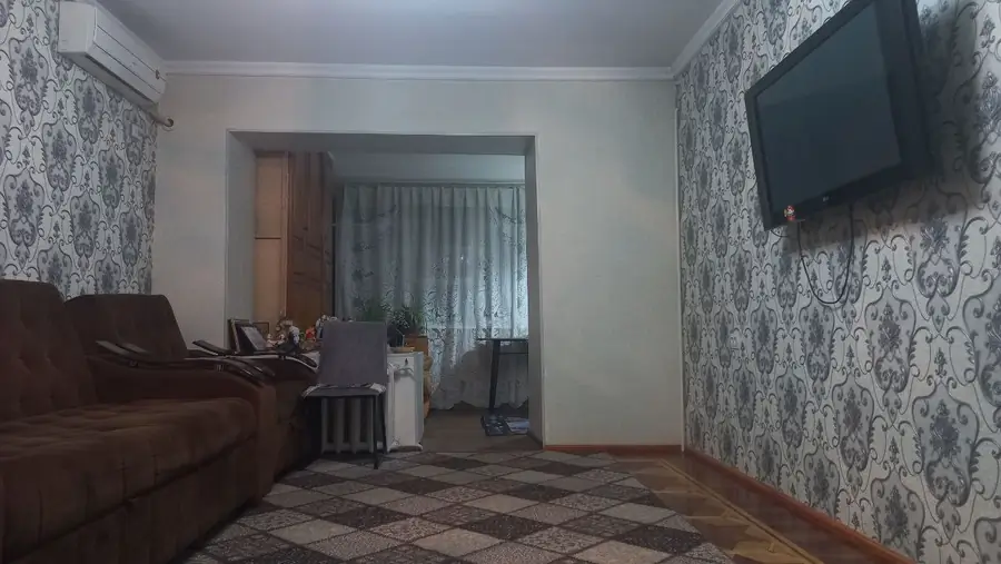 3 xonali kvartira sotiladi − 80 m²