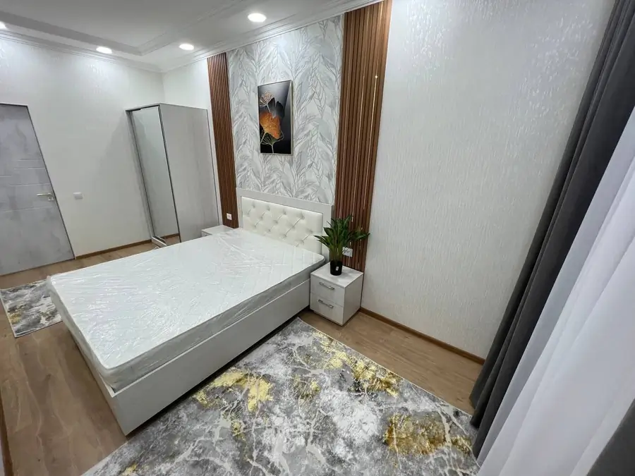 Продается 3-комнатная квартира − 42 м²