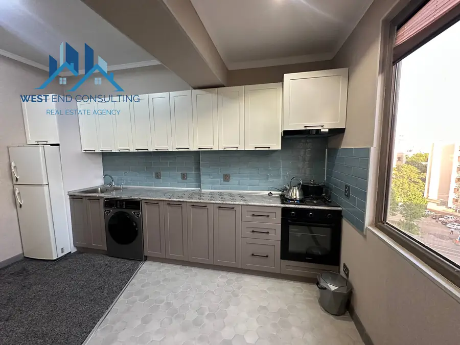 Сдается 2-комнатная квартира − 60 м²