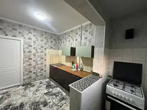 2 xonali kvartira sotiladi − 58 m²