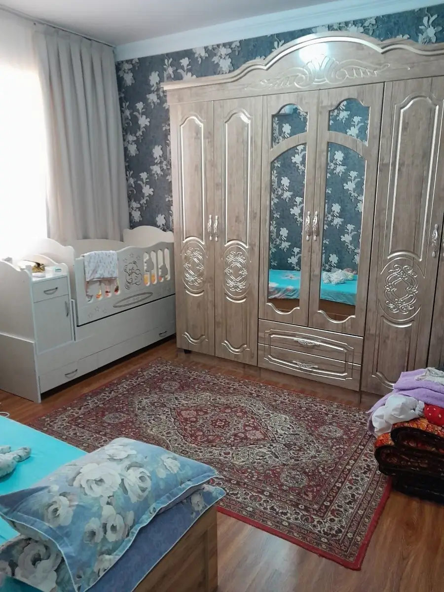2 xonali kvartira sotiladi − 58 m²