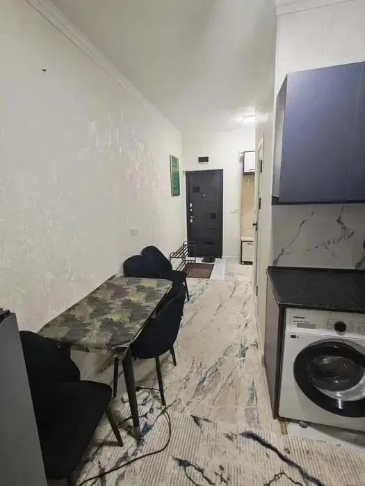 2 xonali kvartira sotiladi − 42 m²