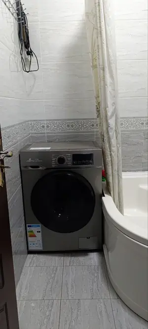 3 xonali kvartira sotiladi − 50 m²