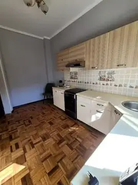 Ijaraga 3 qavatli uy − 750 m²
