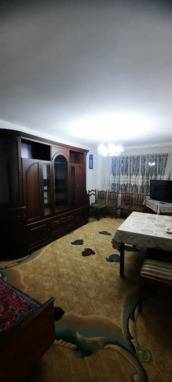 Продается 3-комнатная квартира − 70 м²