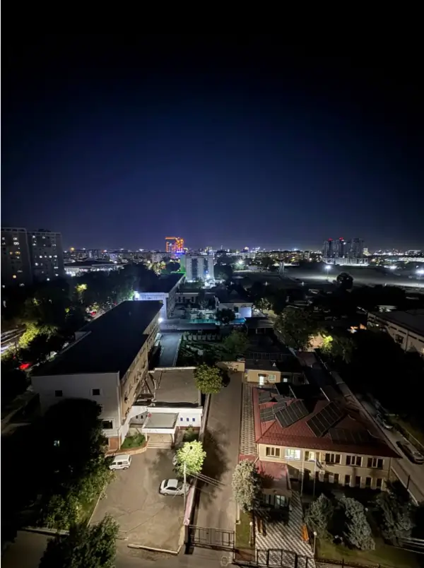4 xonali kvartira sotiladi − 100 m²