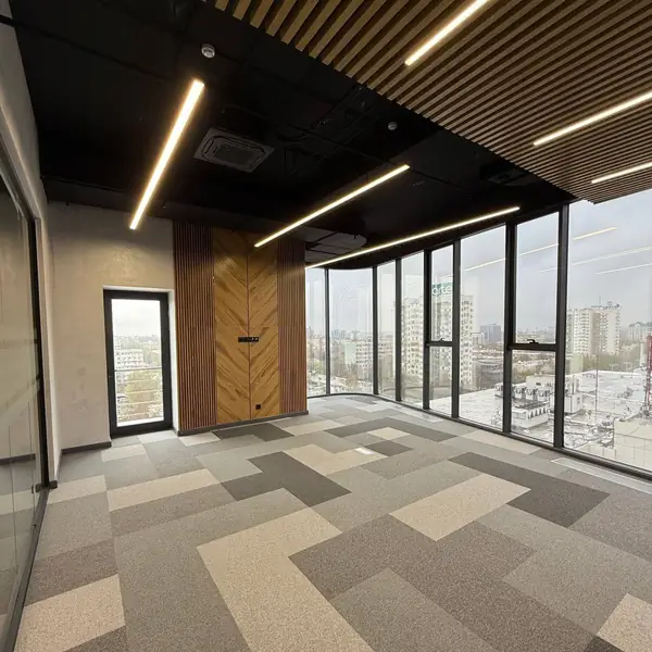 Ofis − 500 m², 8/10 qavat