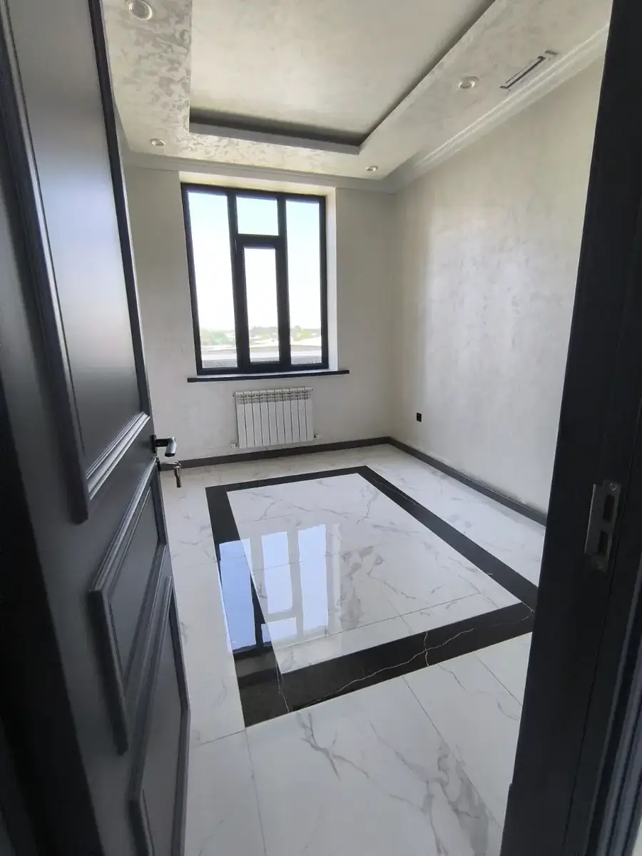 Ijaraga ofis − 1080 m²