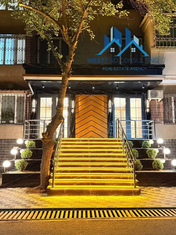 Ofis − 100 m², 1/4 qavat
