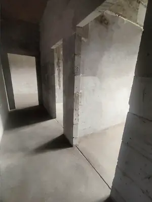 5 dan ortiq xonali kvartira − 137.4 m², 5/5 qavat