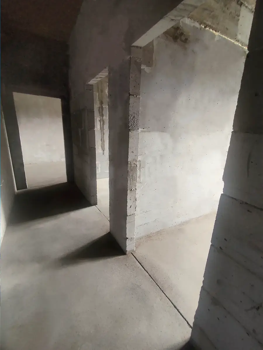 Более 5 xonali kvartira sotiladi − 137.4 m²