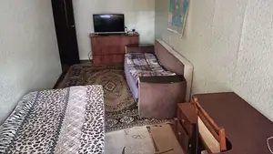2 xonali kvartira sotiladi − 50 m²