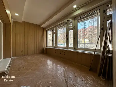 4-комнатная квартира − 127 м², 2/5 этаж