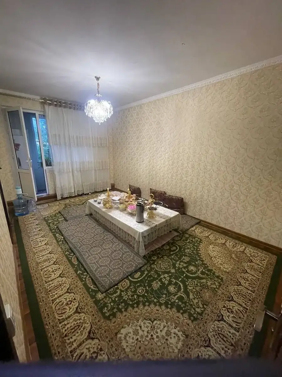 Продается 2-комнатная квартира − 55 м²