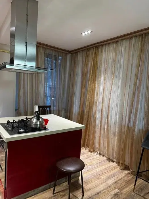 Ijaraga 3 xonali kvartira − 75 m²