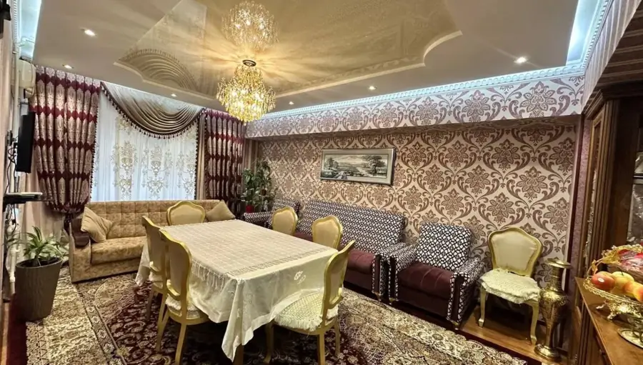 Продается 4-комнатная квартира − 100 м²