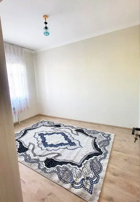 Сдается 3-комнатная квартира − 61 м²