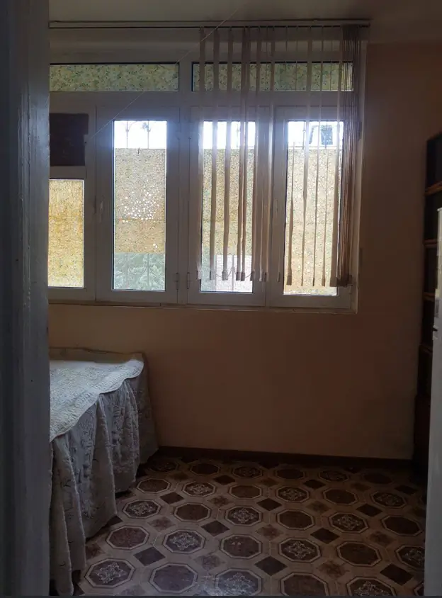 3 xonali kvartira sotiladi − 67 m²