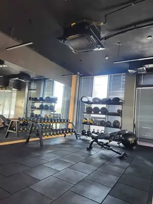 3 xonali kvartira sotiladi − 73 m²
