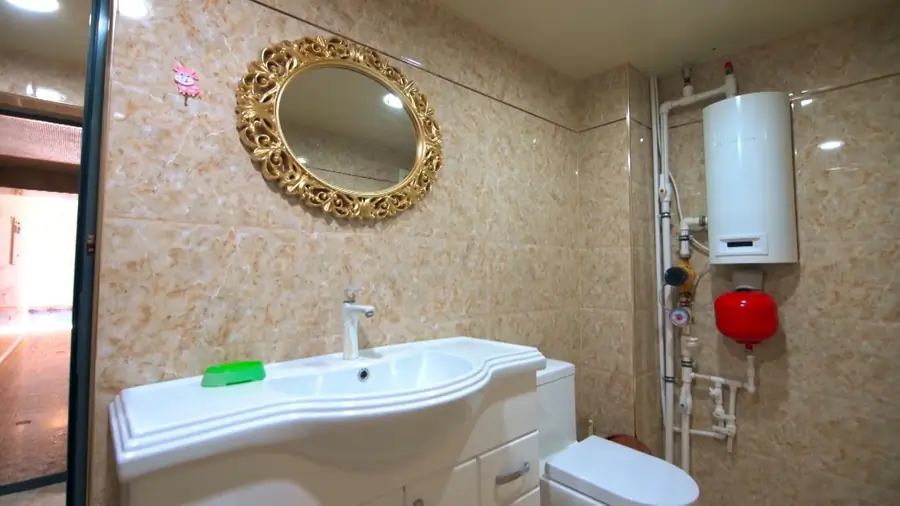 2 qavatli uy sotiladi − 300 m²