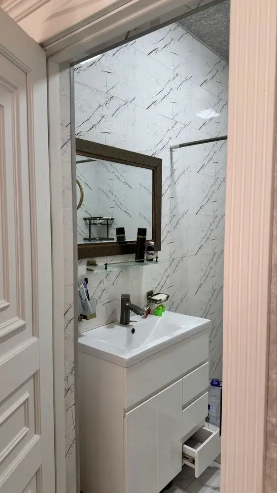 Сдается 3-комнатная квартира − 100 м²