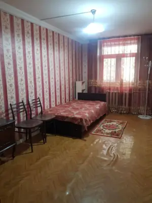 Продается 3-комнатная квартира − 67 м²