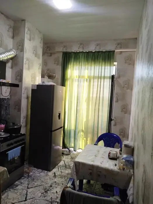 2 xonali kvartira sotiladi − 42 m²