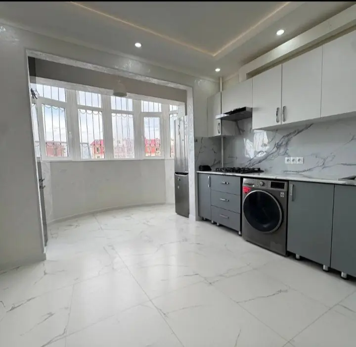 2 xonali kvartira sotiladi − 60 m²
