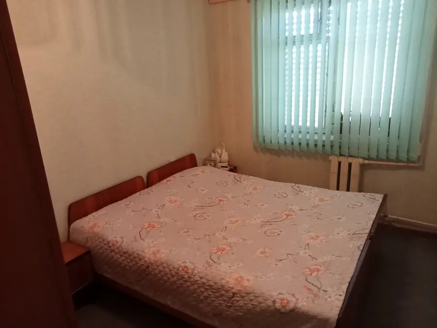 Продается 3-комнатная квартира − 72 м²