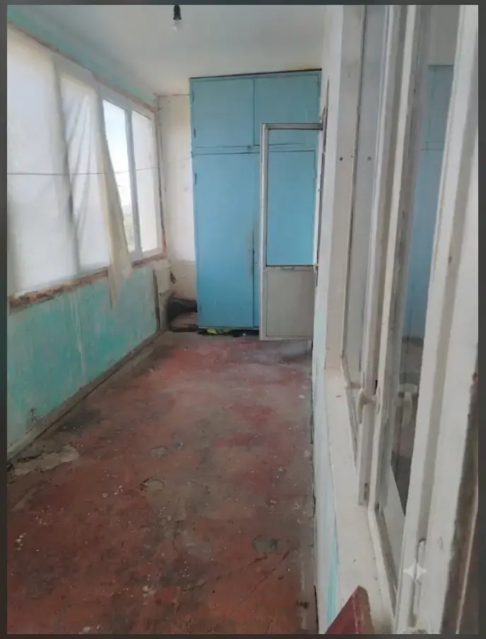 3 xonali kvartira sotiladi − 77 m²
