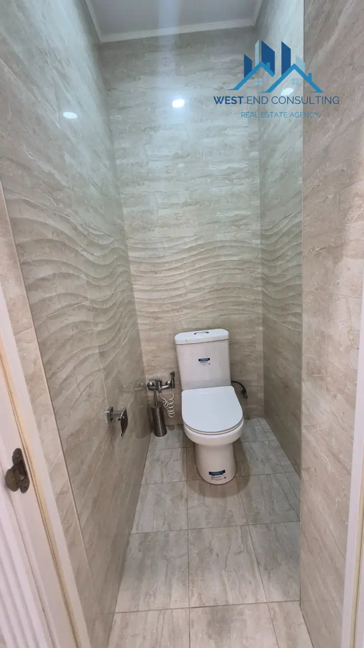 Продается 3-комнатная квартира − 71.6 м²