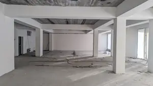 Ofis sotiladi − 242 m²