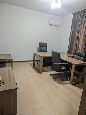 Ijaraga ofis − 400 m²