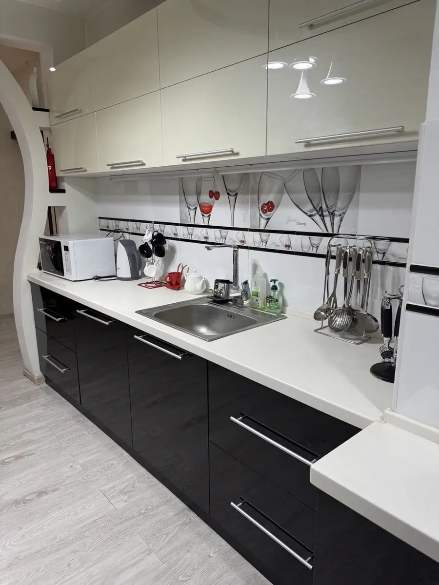 Сдается 2-комнатная квартира − 59 м²