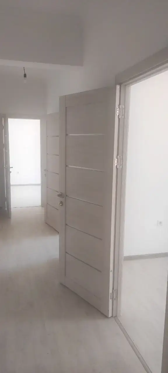 Продается 3-комнатная квартира − 70 м²