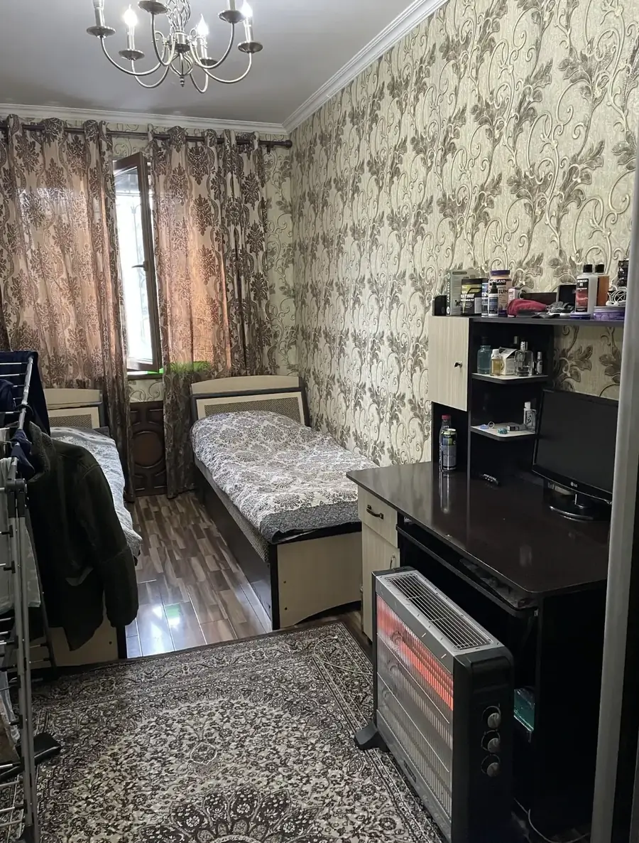 Продается 3-комнатная квартира − 62 м²