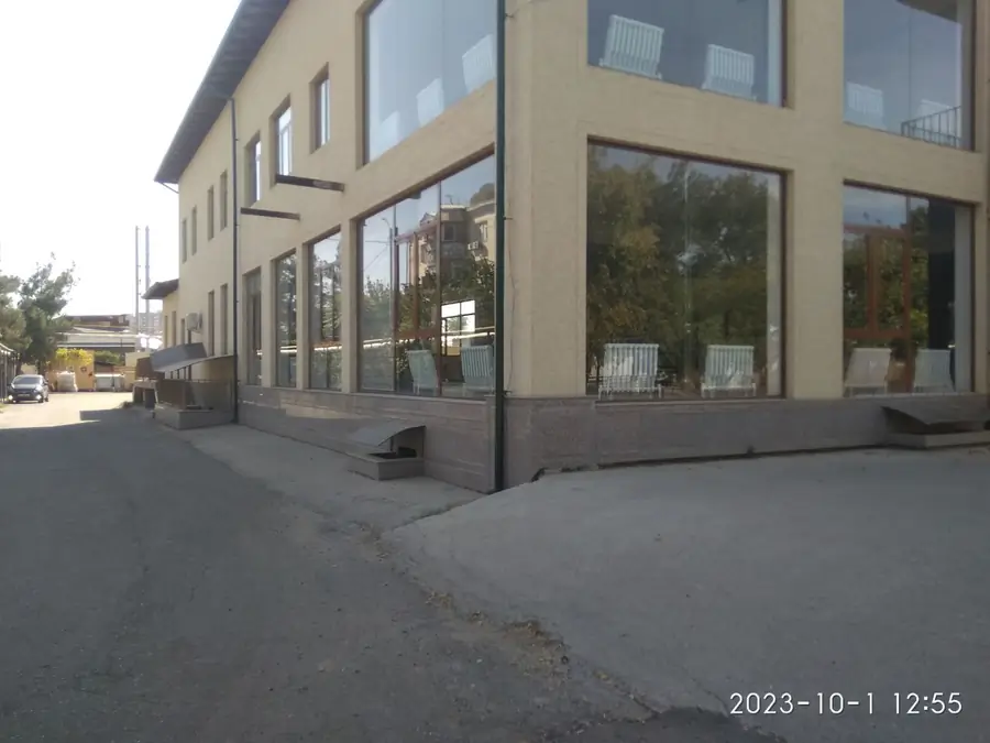 Ijaraga ofis − 2700 m²