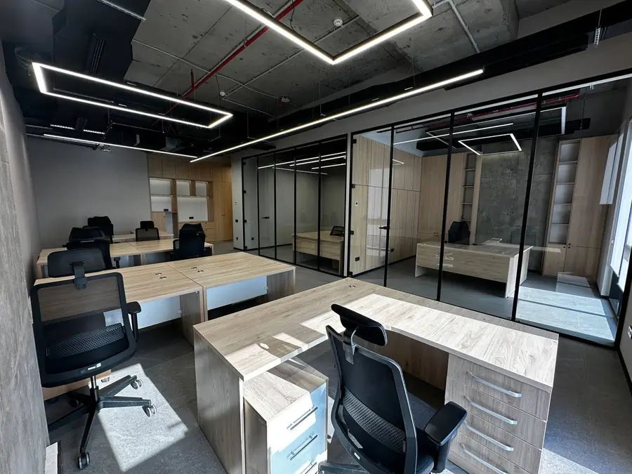 Ijaraga ofis − 99 m²