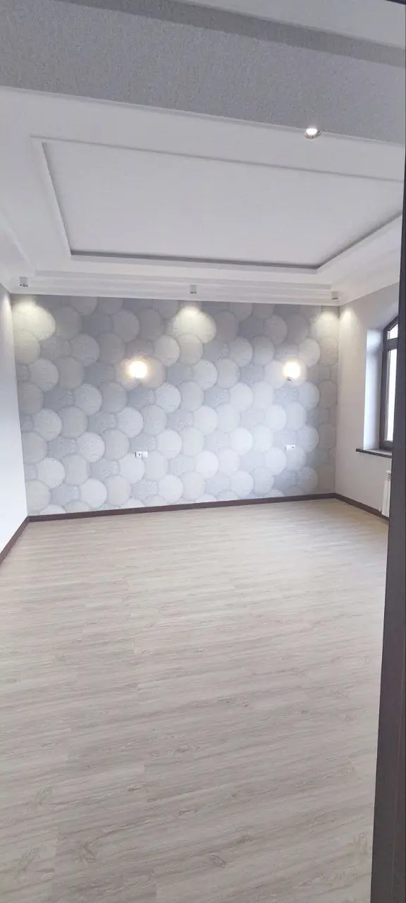 Ijaraga 4 qavatli uy − 700 m²