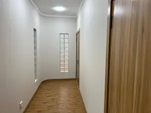 Ijaraga ofis − 500 m²