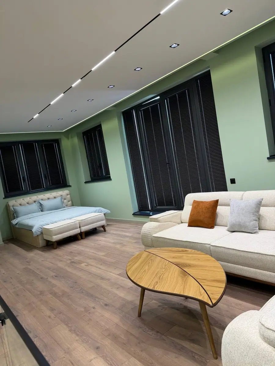 Ijaraga 2 qavatli uy − 300 m²