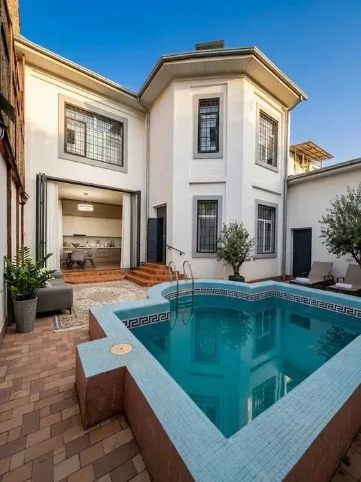 Ijaraga 3 qavatli uy − 300 m²