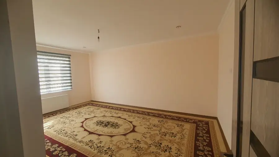 Ijaraga 4 xonali kvartira − 145 m²